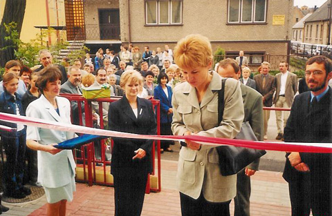 W uroczystym otwarciu uczestniczyła pani Bożena Król - instruktor z Wojewódzkiej Biblioteki Publicznej.